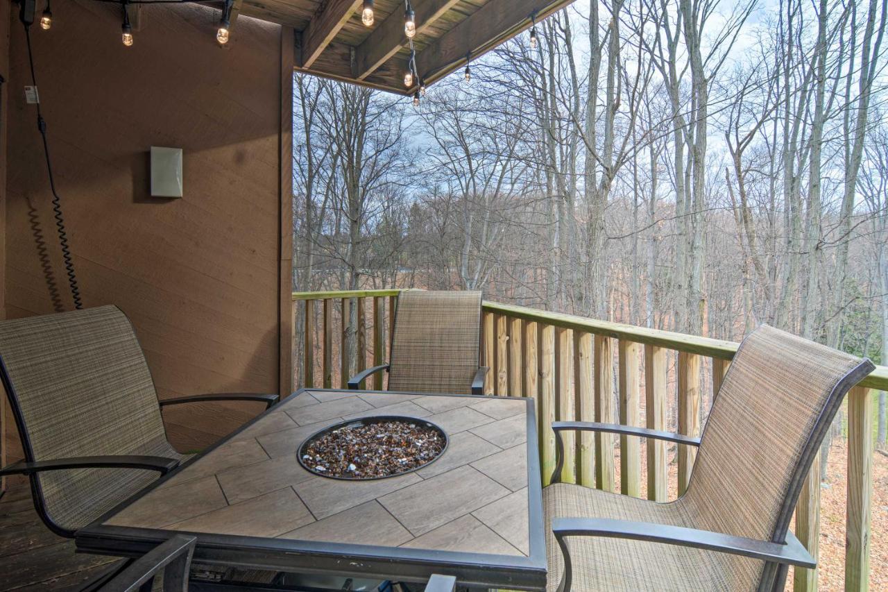 Cozy Bellaire Condo With Balcony - 3 Mi To Skiing! Exterior photo